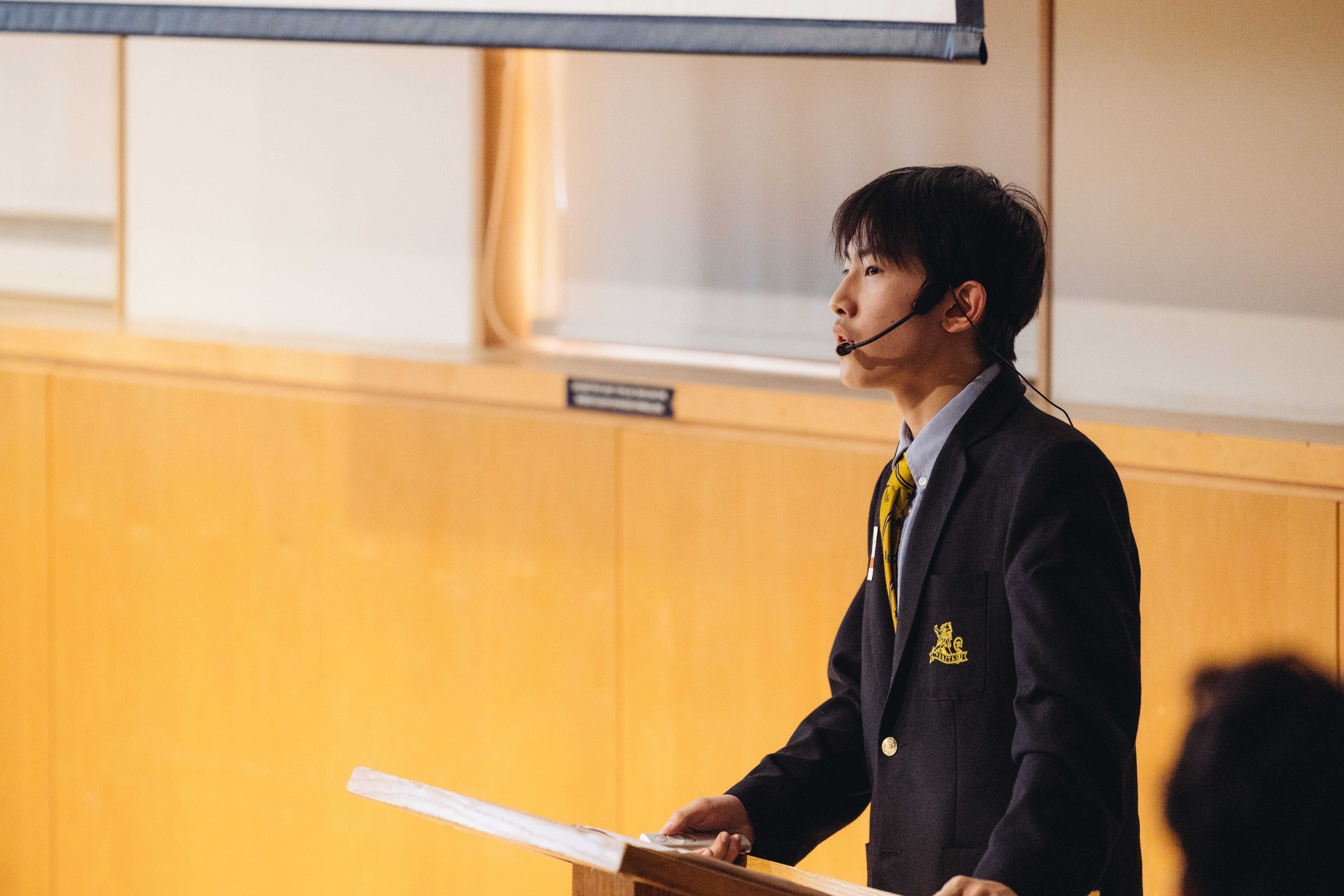 Speaker presenting ideas